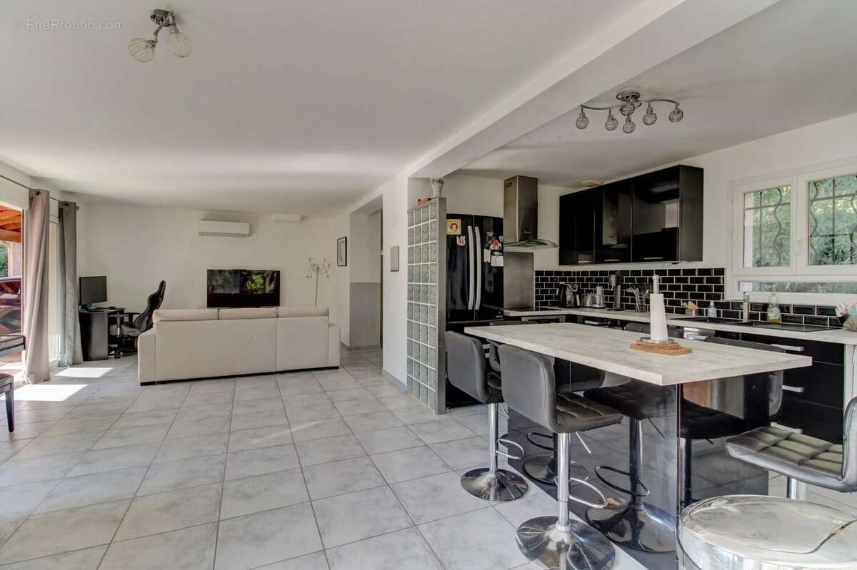 Maison à SAINT-MARTIN-DU-VAR