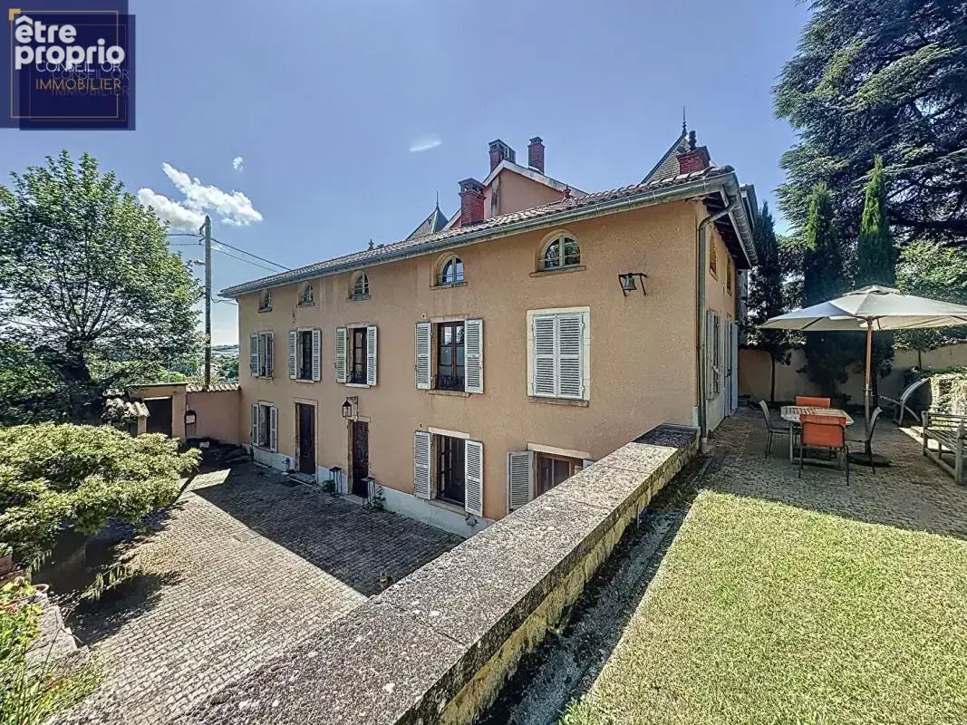 Maison T8 - 7 chambres - 1305 m² de terrain - piscine - photo 1