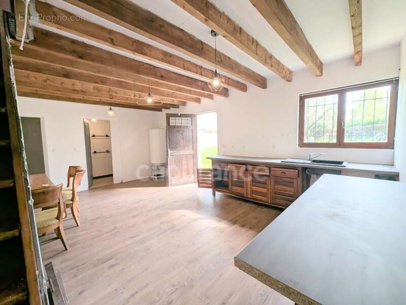 Maison à vendre 4 pièces AMBARES ET LAGRAVE (33) - photo 18
