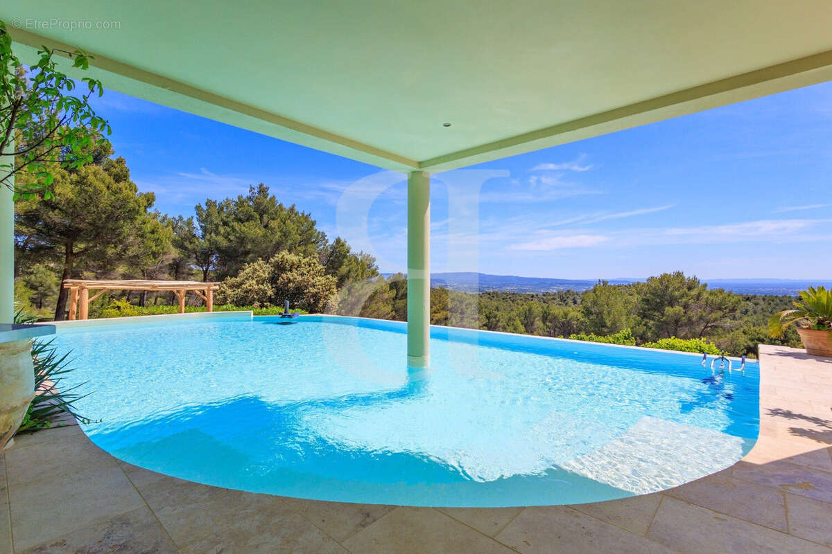 Maison à VAISON-LA-ROMAINE