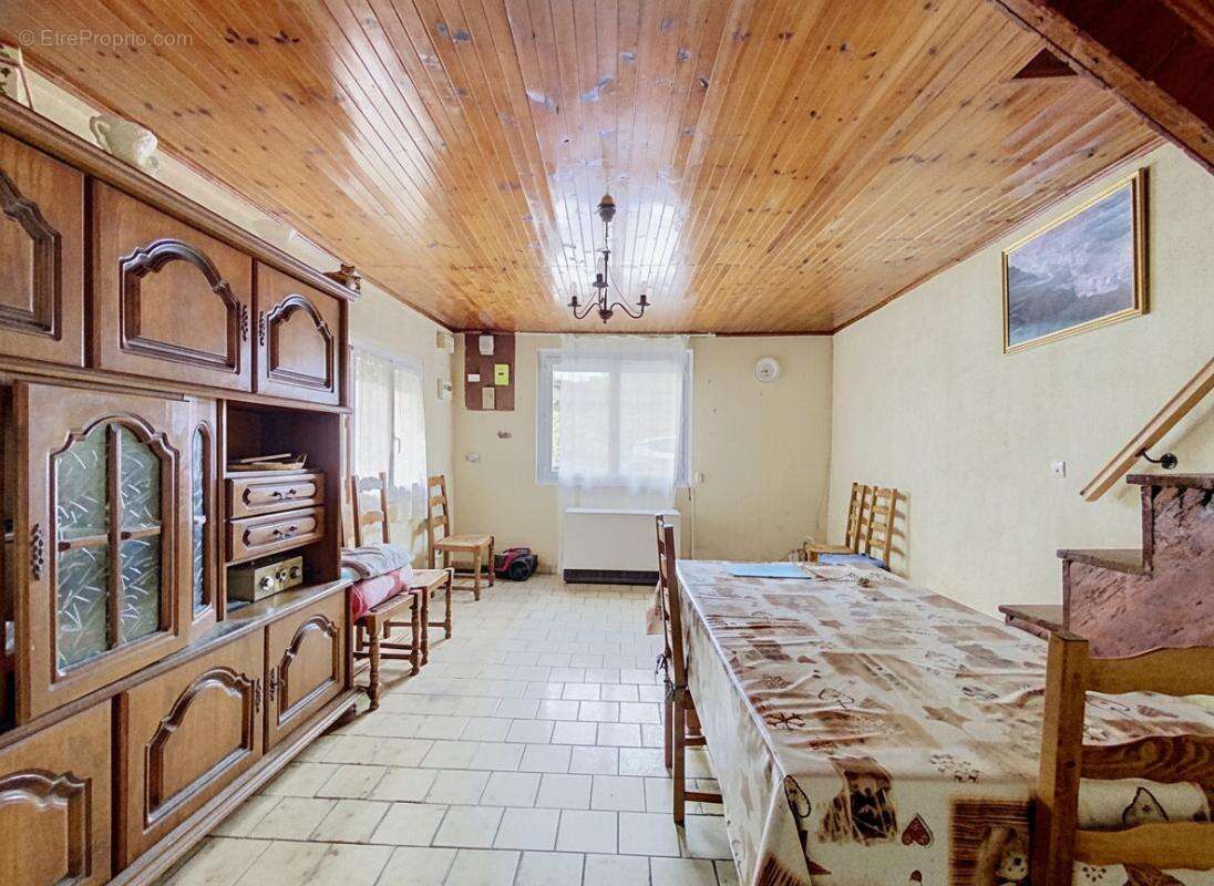 Maison - 3 Chambres - Jardin - Au cœur du village - Proche des commodités - photo 10