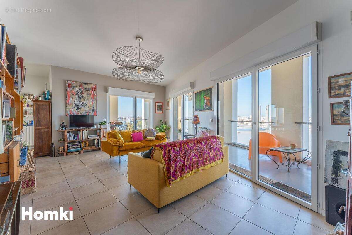 Appartement à BORDEAUX