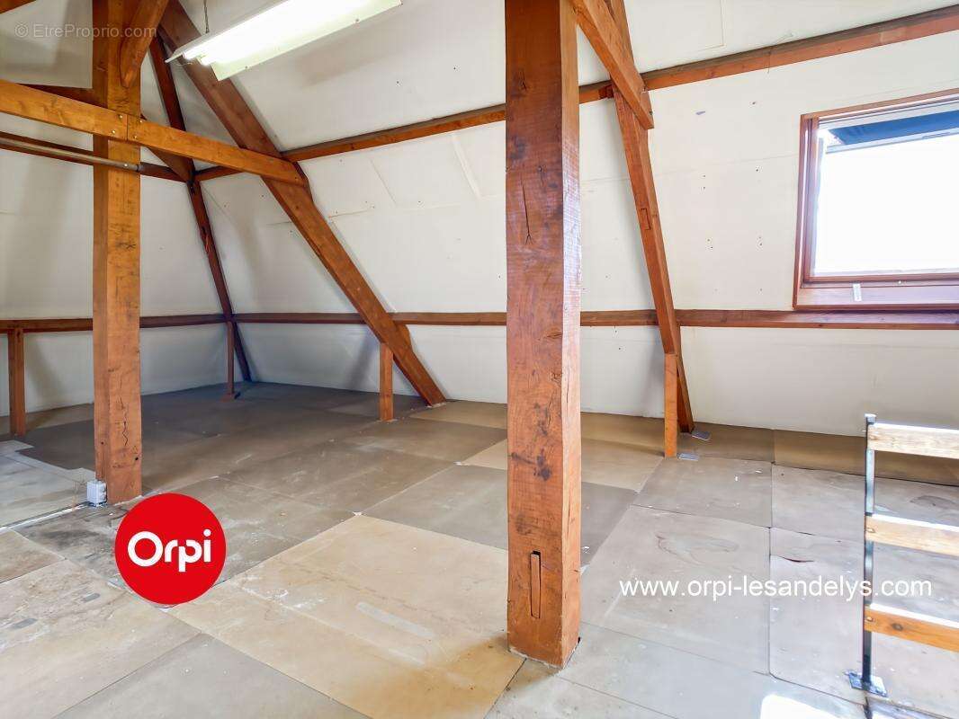 Maison à FLEURY-SUR-ANDELLE