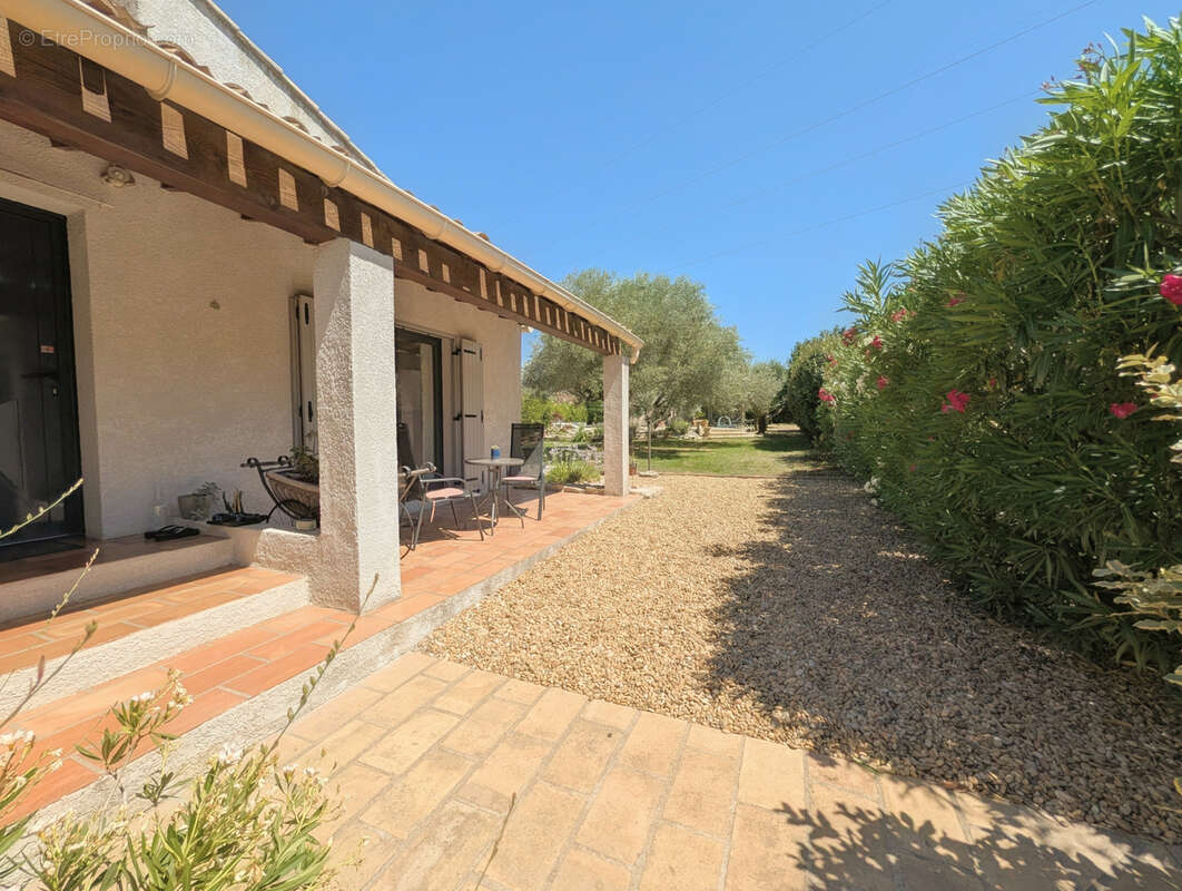 Maison à VILLETELLE