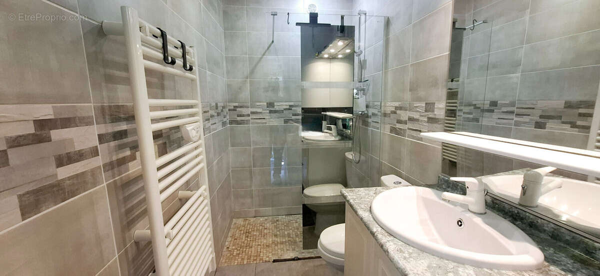 Maison à TREDREZ-LOCQUEMEAU