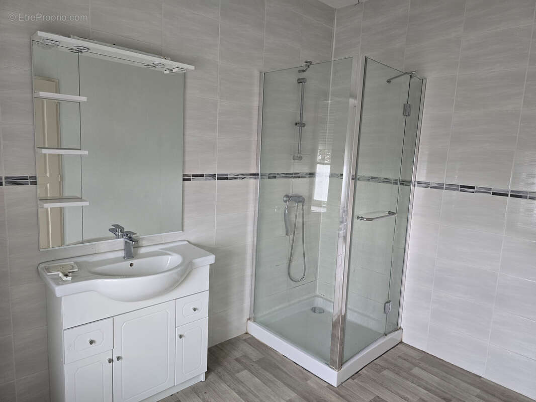 Maison à SAINT-MENGES