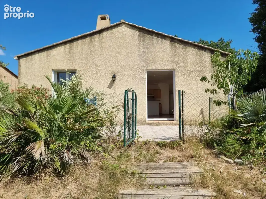 Maison à SAINT-JULIEN-LES-ROSIERS