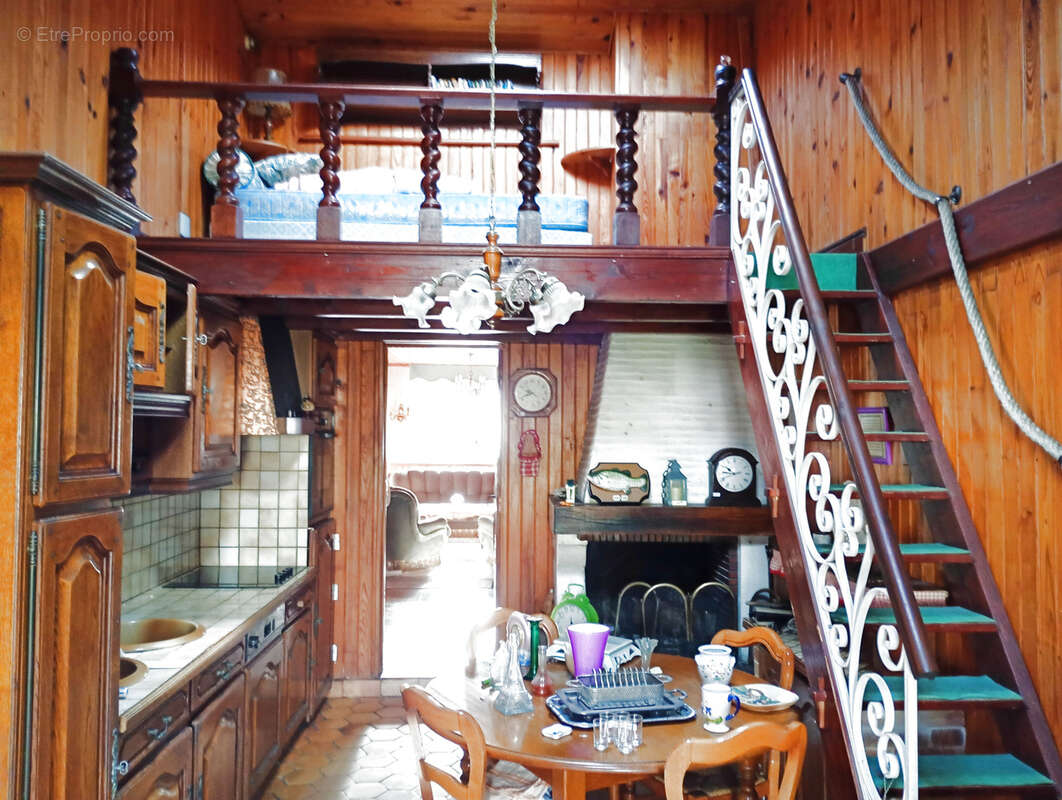 Maison à CHATEAUBERNARD