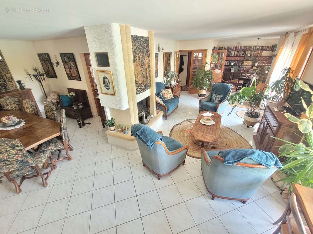 Belle propriété avec deux habitations. - photo 7
