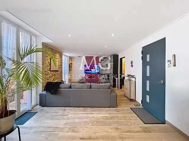 Appartement à LE CANNET