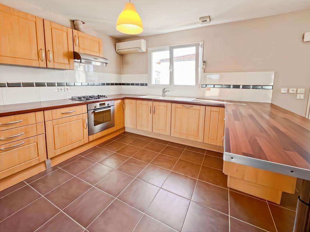 Maison à LORIOL-SUR-DROME