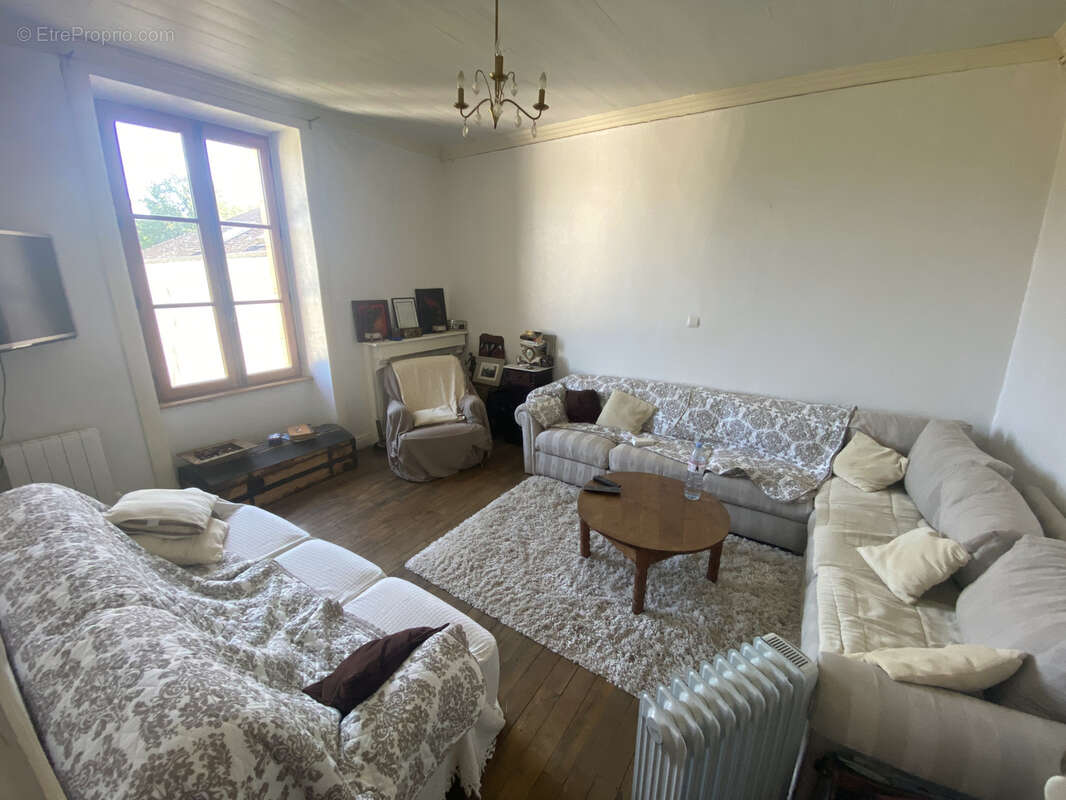 Maison à SAINT-PRIVAT