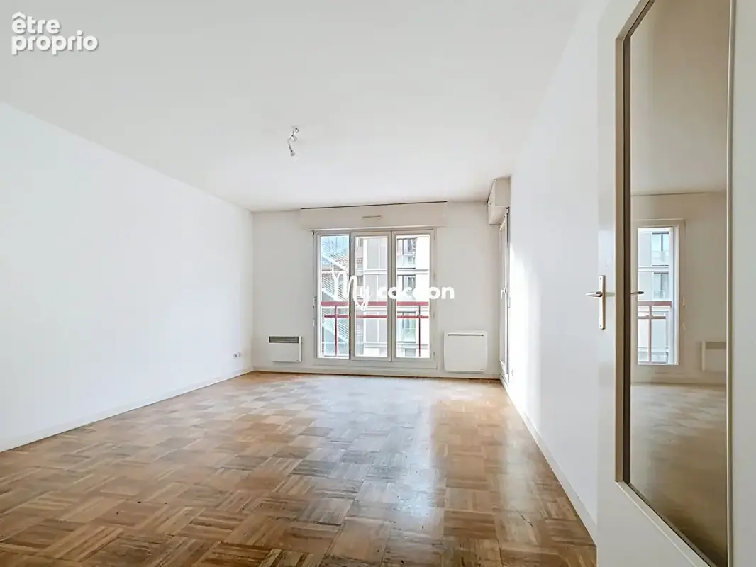 Place Saint Louis - T3 - 70 m² - Balcon Cave - photo 2