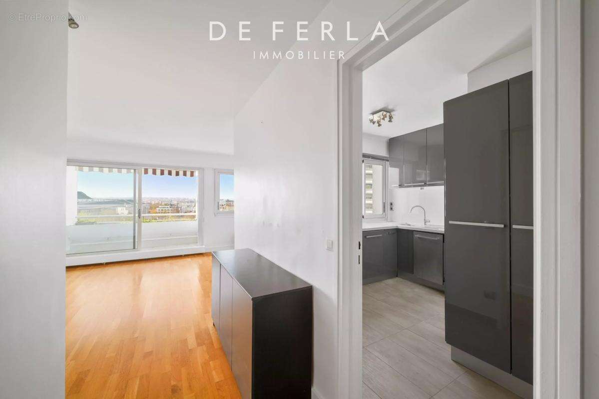 Appartement à PARIS-15E