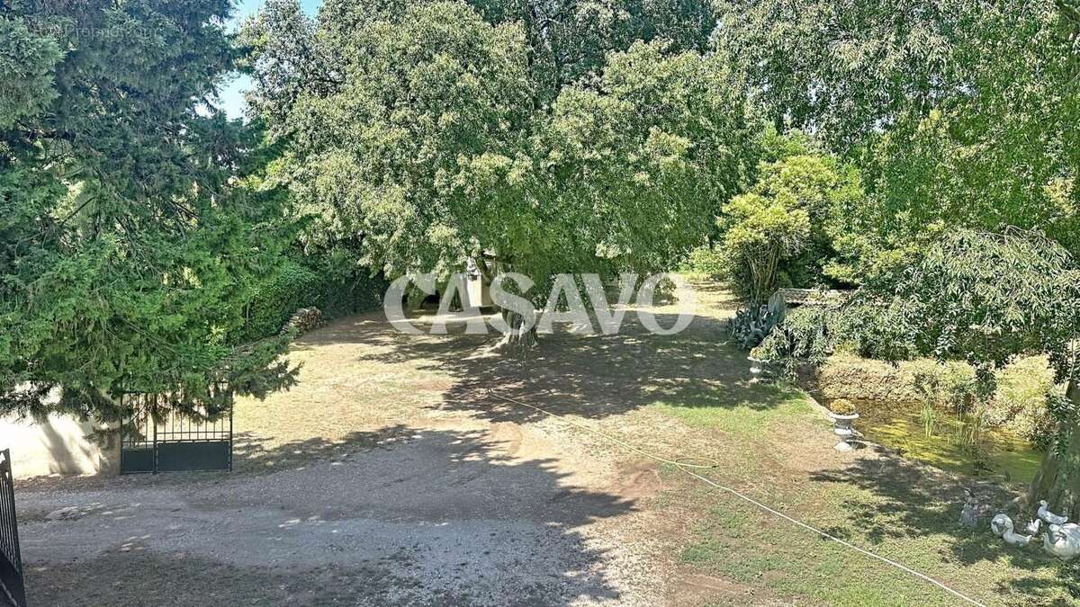 Vente Maison 7 pièces de 270m² - 13280 Arles - photo 4