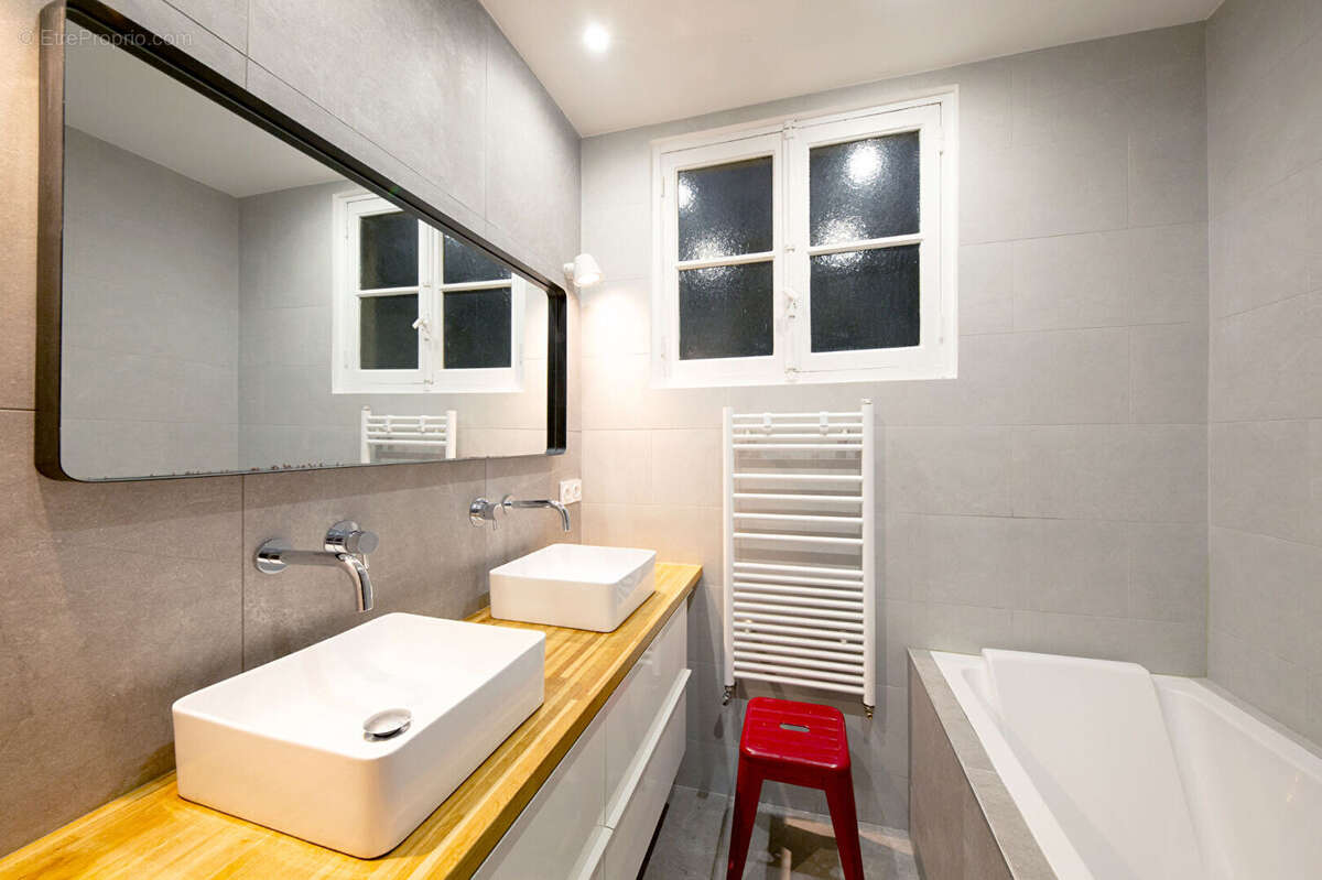 Mairie du 10e appartement en triplex - photo 9