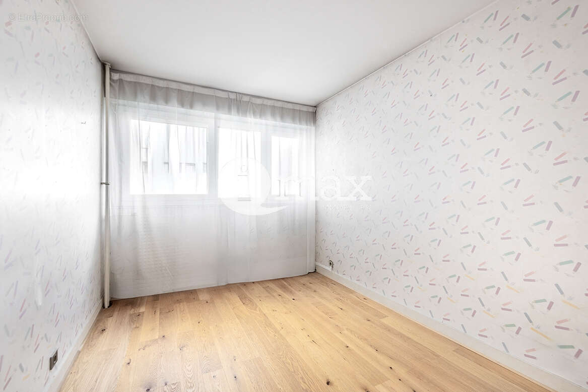 Appartement à LEVALLOIS-PERRET