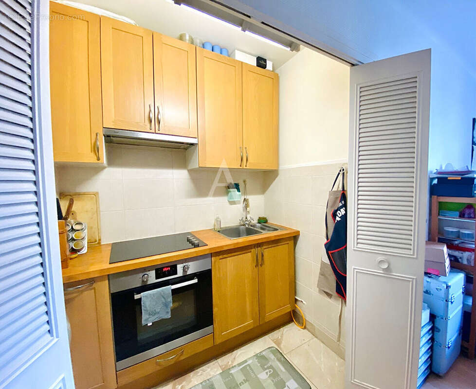 Appartement à CHARENTON-LE-PONT