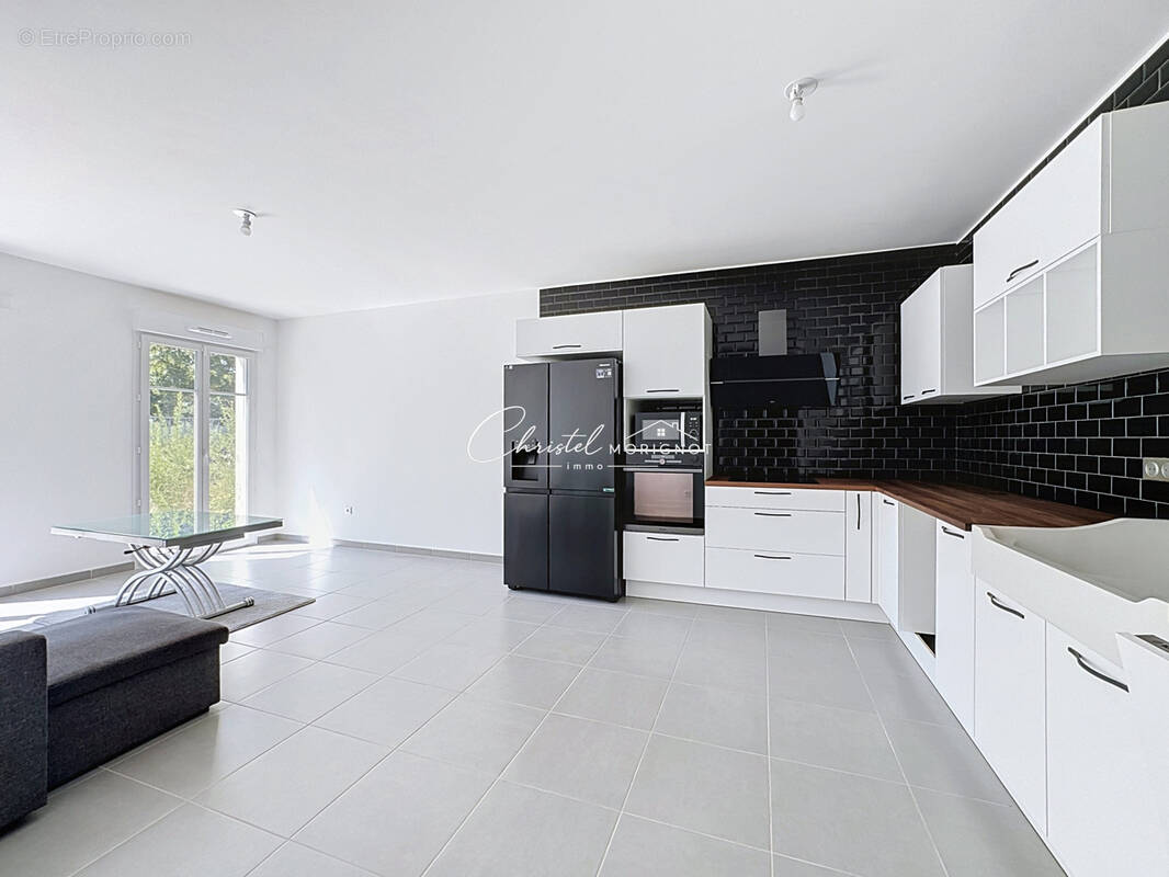Appartement à SERRIS