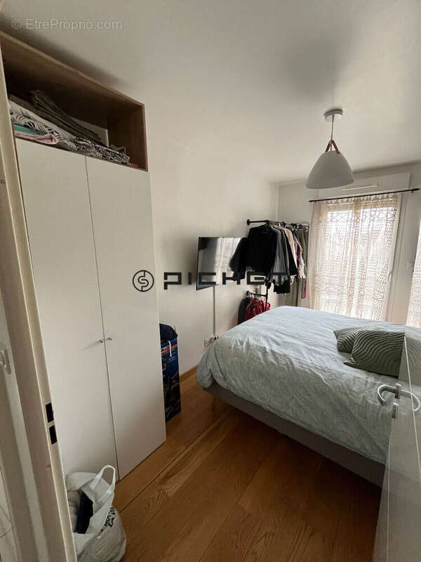 Appartement à CHEVRY