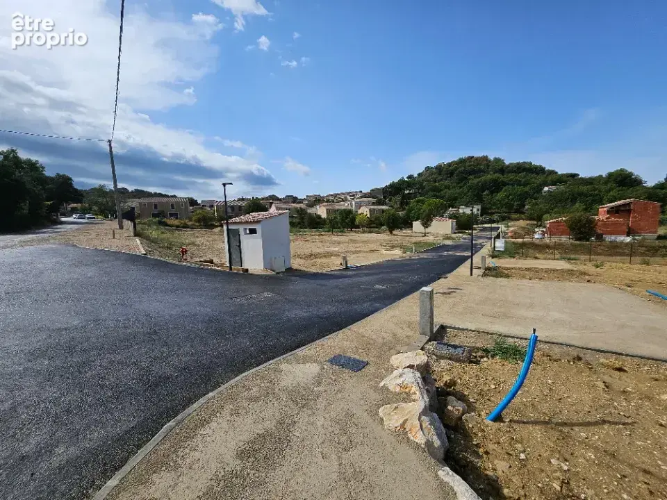Terrain 334 m² à Rognes  - photo 3