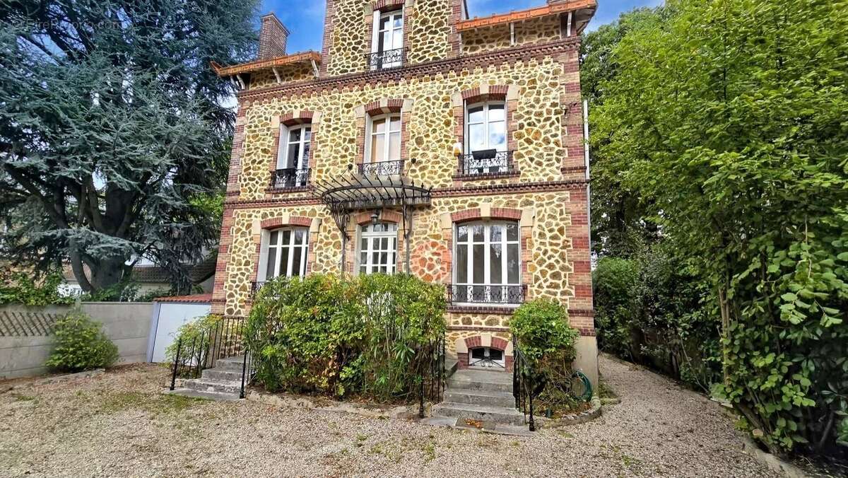 Maison à VILLEMOMBLE