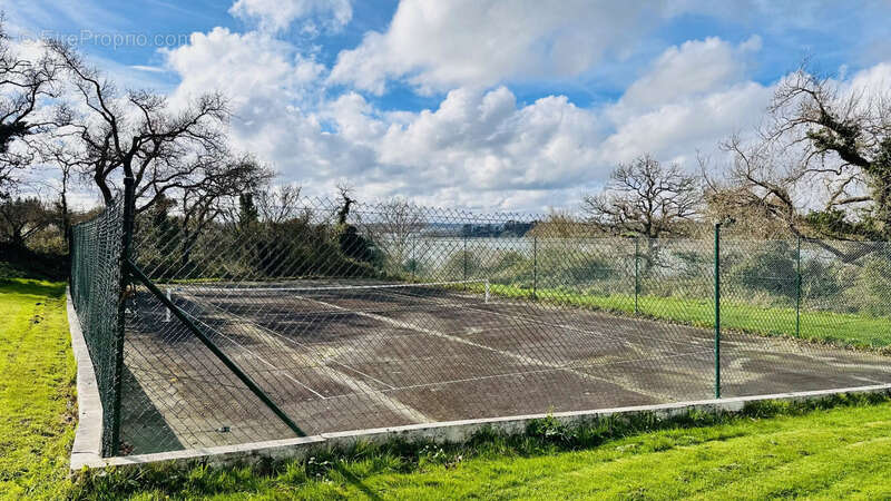 Maison à LOGONNA-DAOULAS