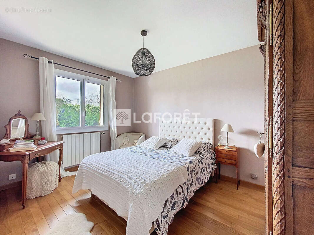 Maison à VERNEUIL-SUR-SEINE