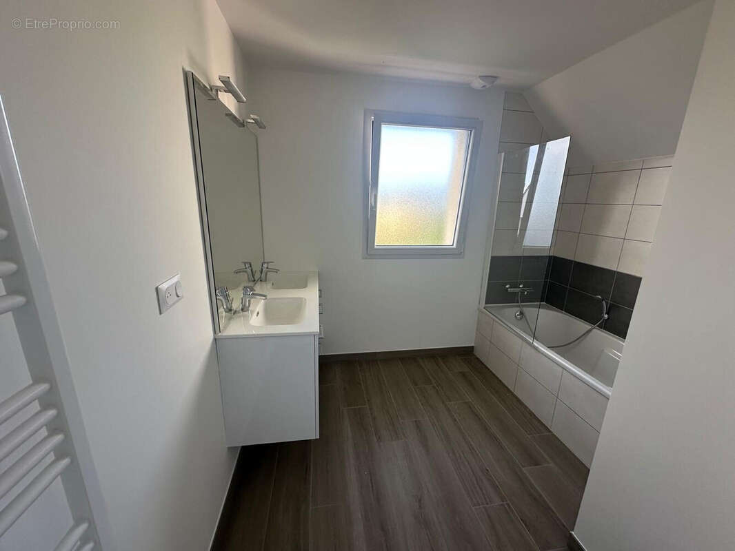 Maison à LA MEZIERE