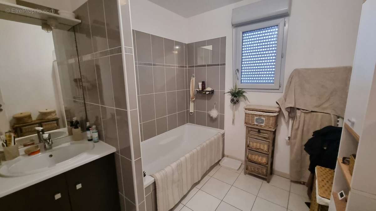 salle de bain - Appartement à TOURS