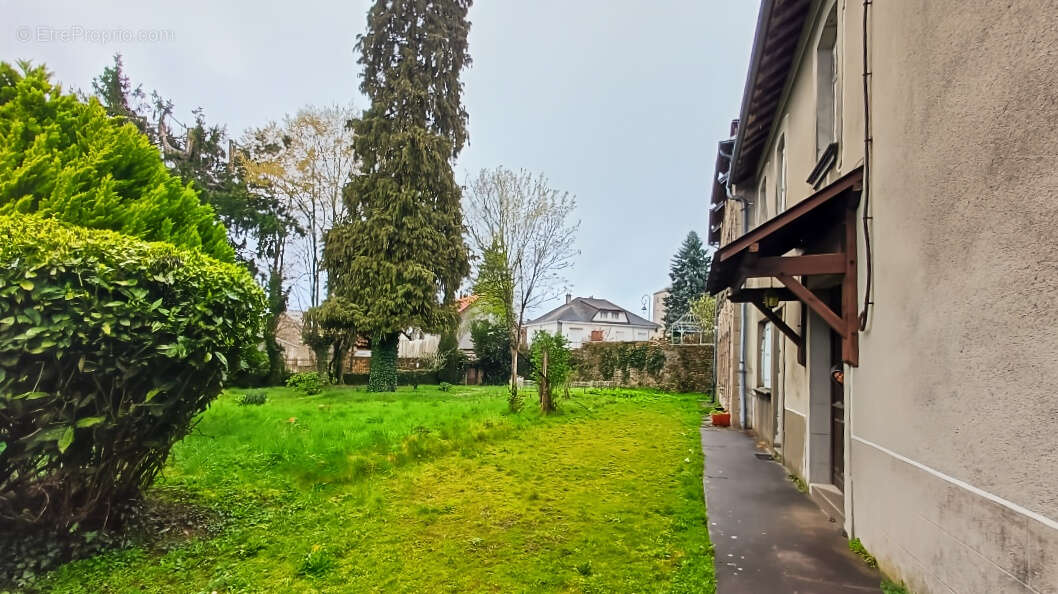 Maison à LA SOUTERRAINE