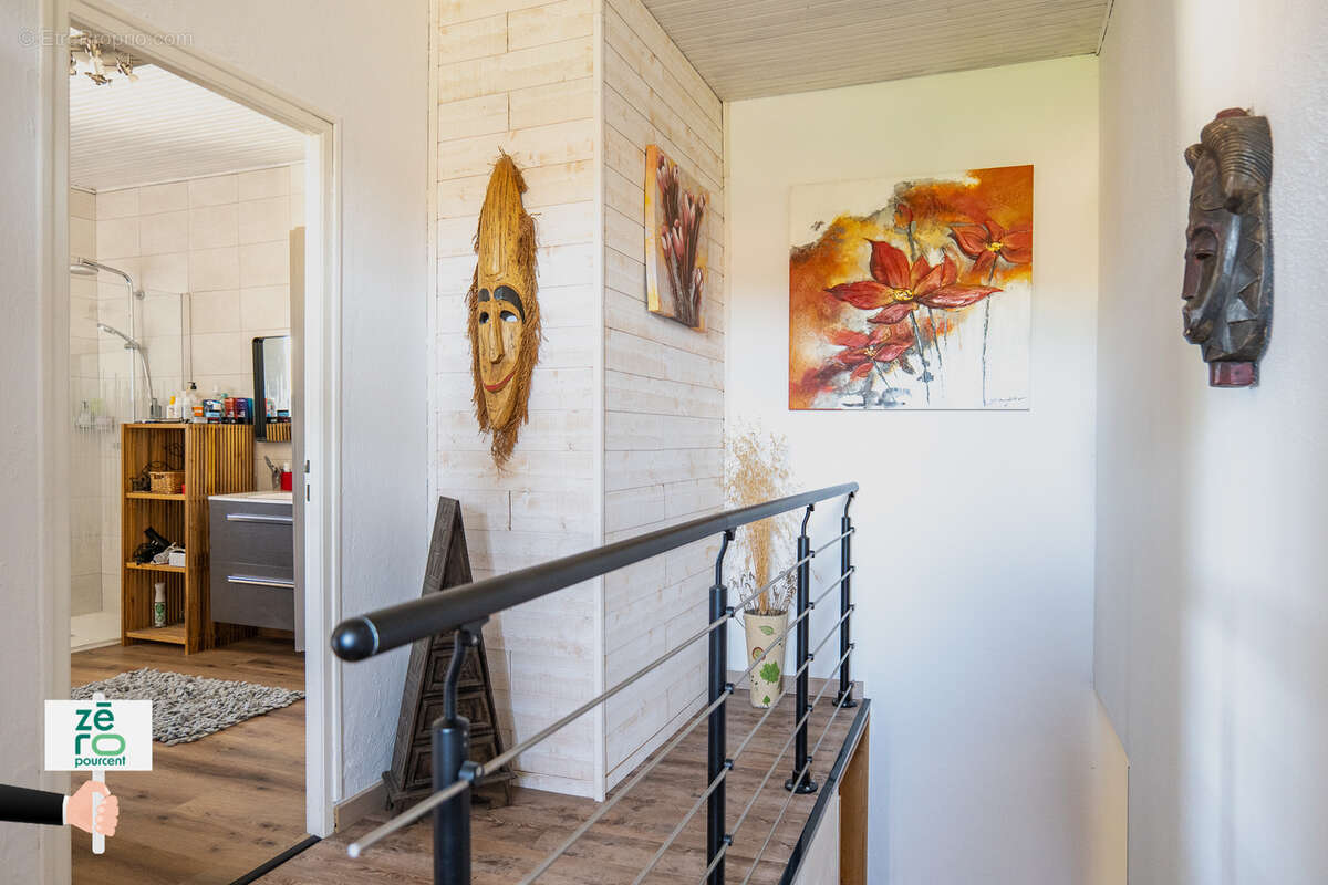 Maison familiale prête à vivre   Piscine, jardin sans vis-à-vis et aucun travaux ! - photo 24