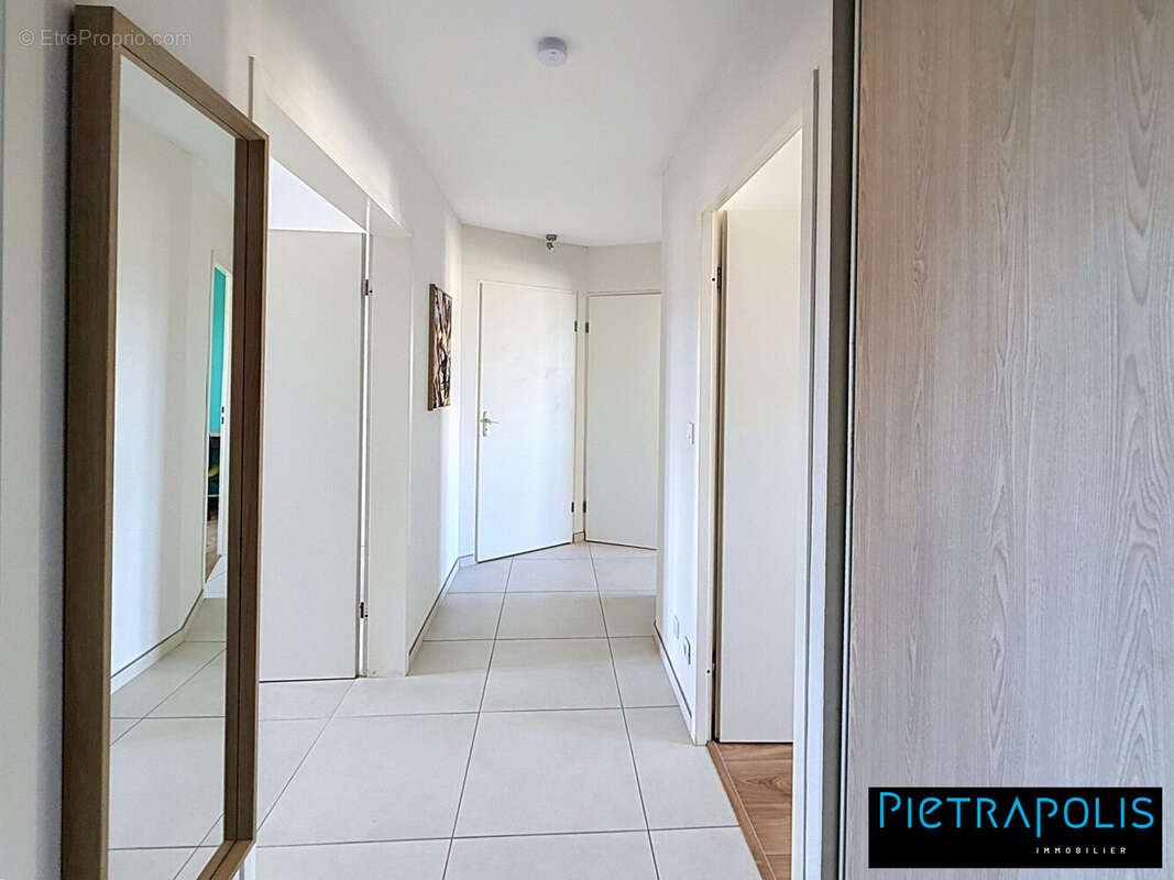 Appartement 87 m² à Villefranche-Sur-Saone  - photo 9