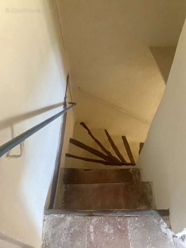 Maison de village à rénover avec jardin constructible - photo 6