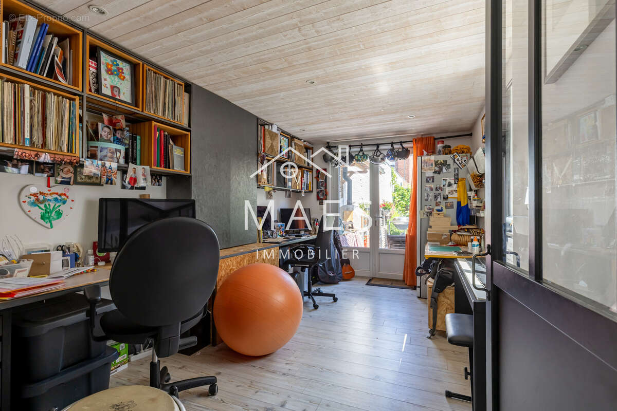 Maison à WAMBRECHIES