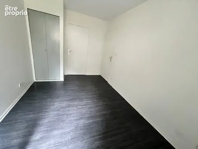 Rue des moissons - appartement moderne type 2 de  42m2 + terrasse de 18m2 + box garage - photo 9
