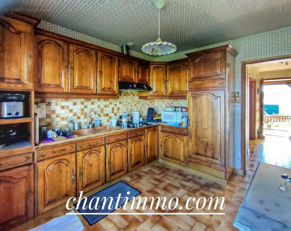 Maison à MOUZEUIL-SAINT-MARTIN