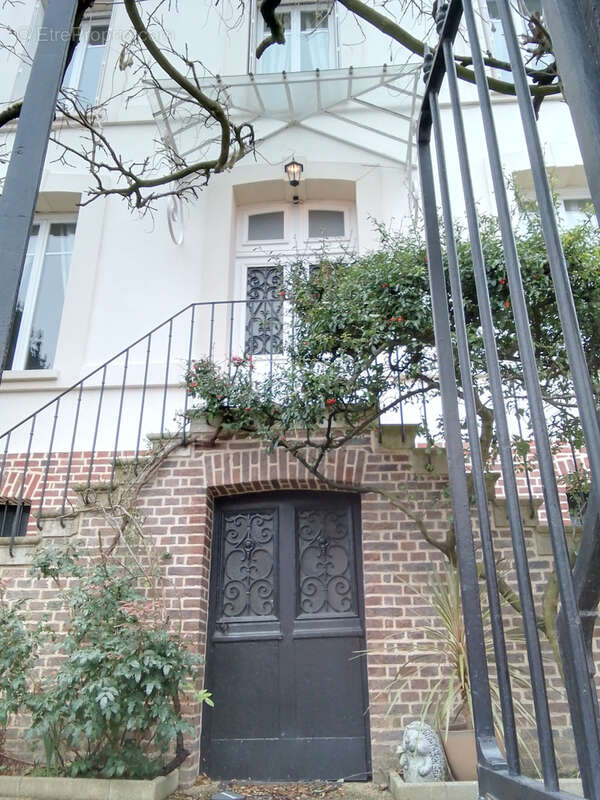 Maison à BEAUVAIS