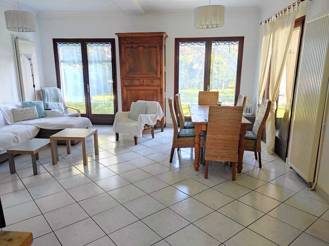 Maison à SAINT-MARTIN-D&#039;HERES