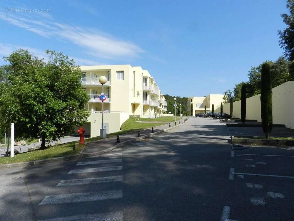 Appartement à VALBONNE