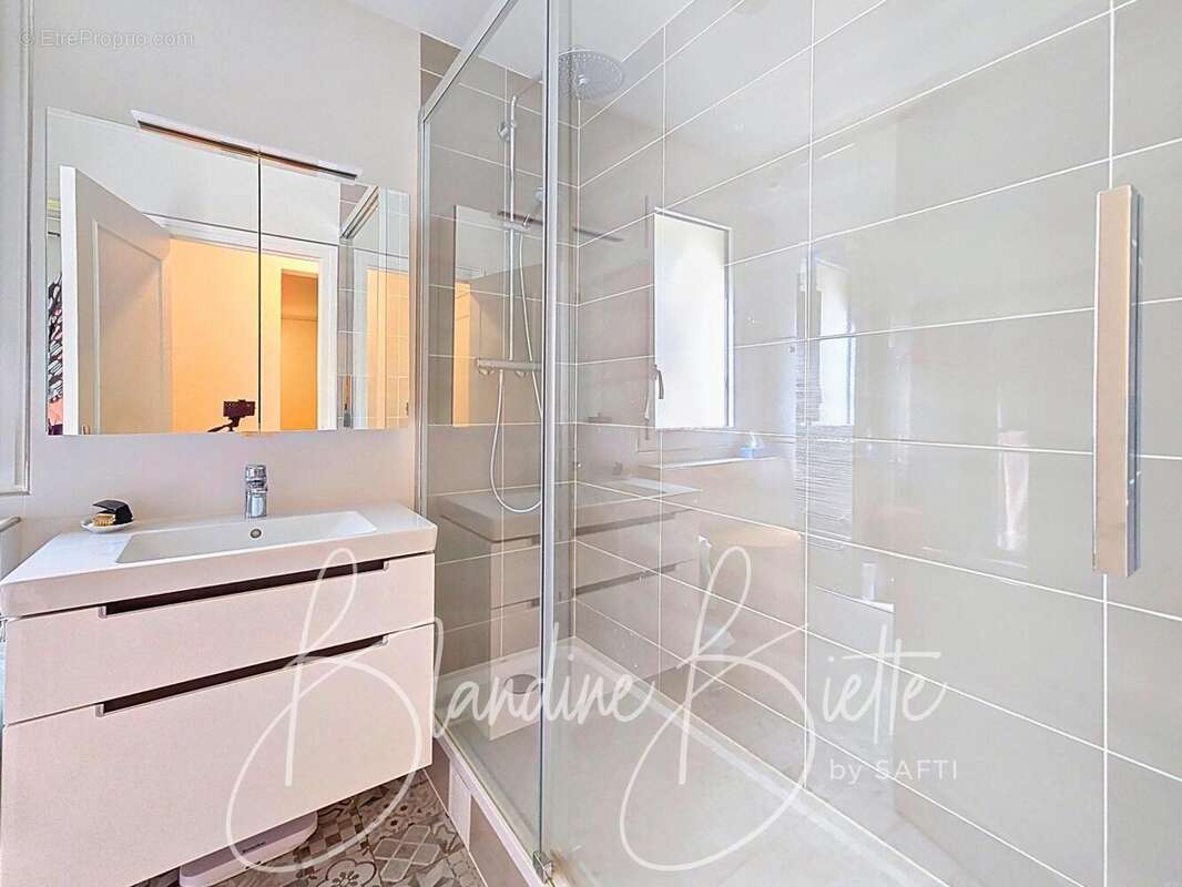 Photo 9 - Appartement à LE PECQ
