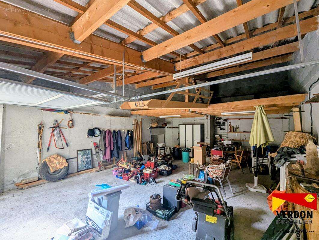 Maison à SAINT-ANDRE-LES-ALPES