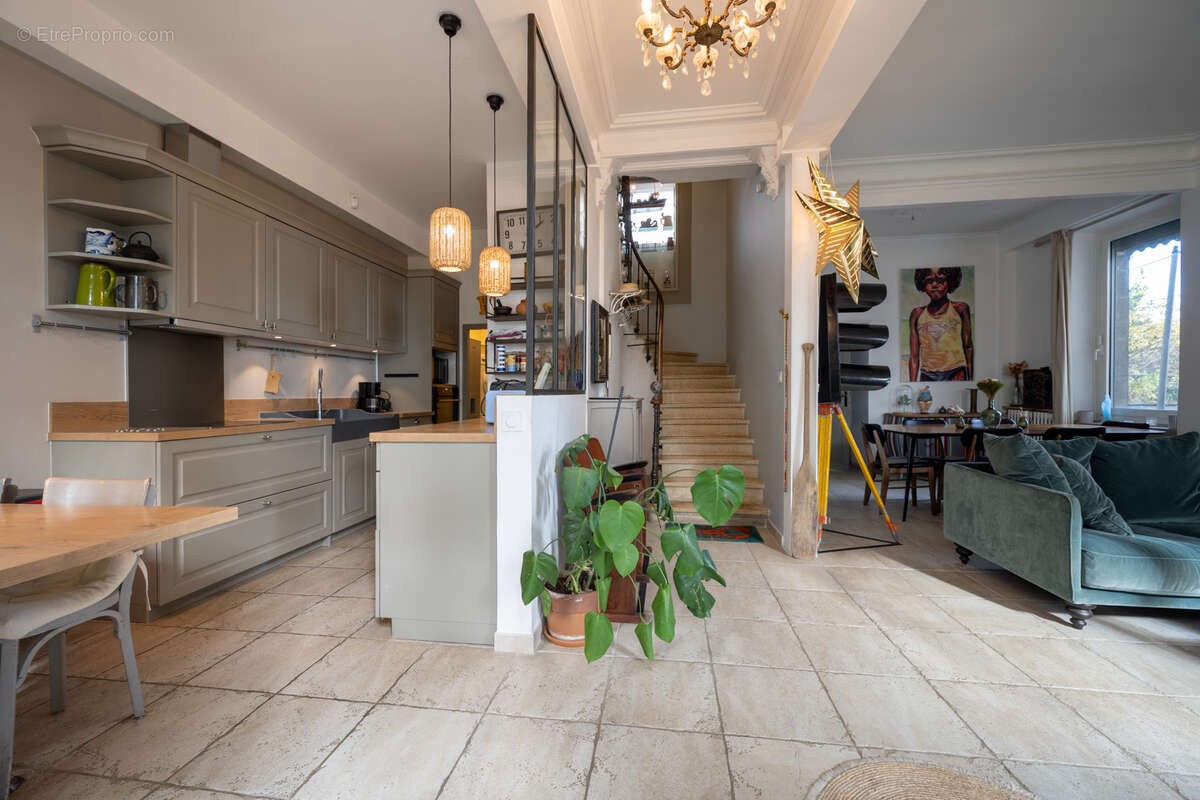 Maison à VILLENEUVE-LES-AVIGNON