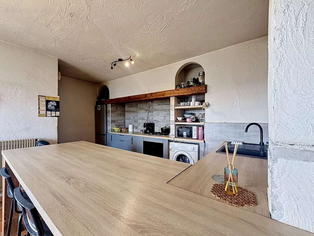 Villa individuelle divisée en 2 appartements – Bonson - photo 26