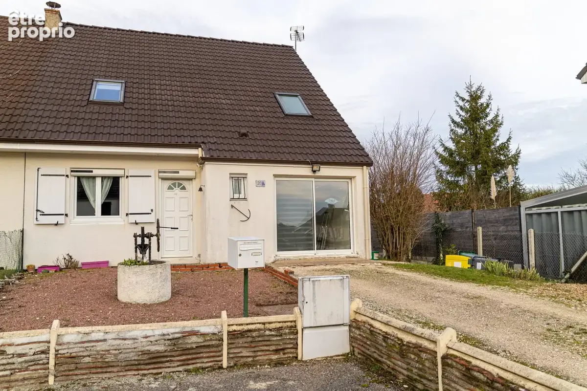 Maison 89 m² à Checy  - photo 4