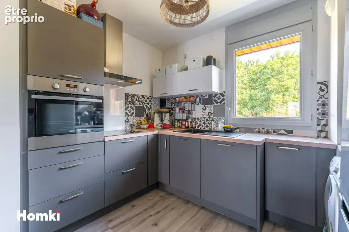 LA CHAPELLE-SUR-ERDRE – T3 traversant dernier étage – Balcon 11,60 m² – 2 parkings – Box - photo 5