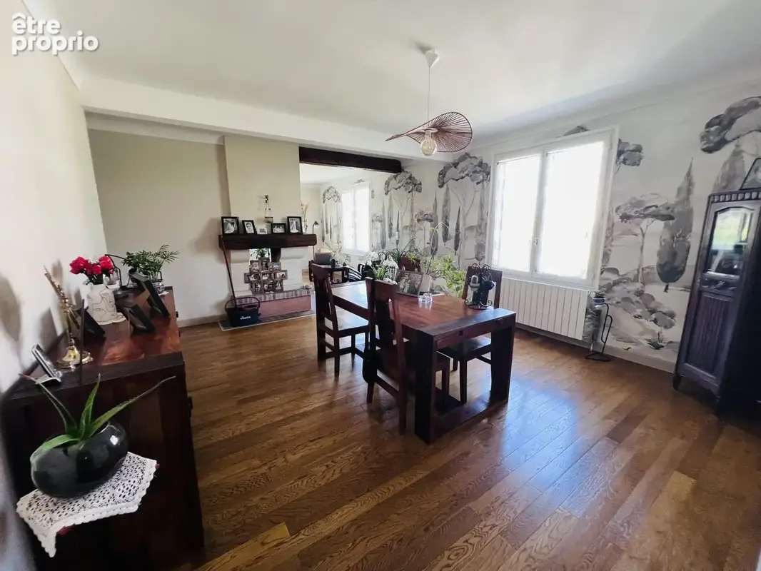 Maison 280 m² à Osny  - photo 4