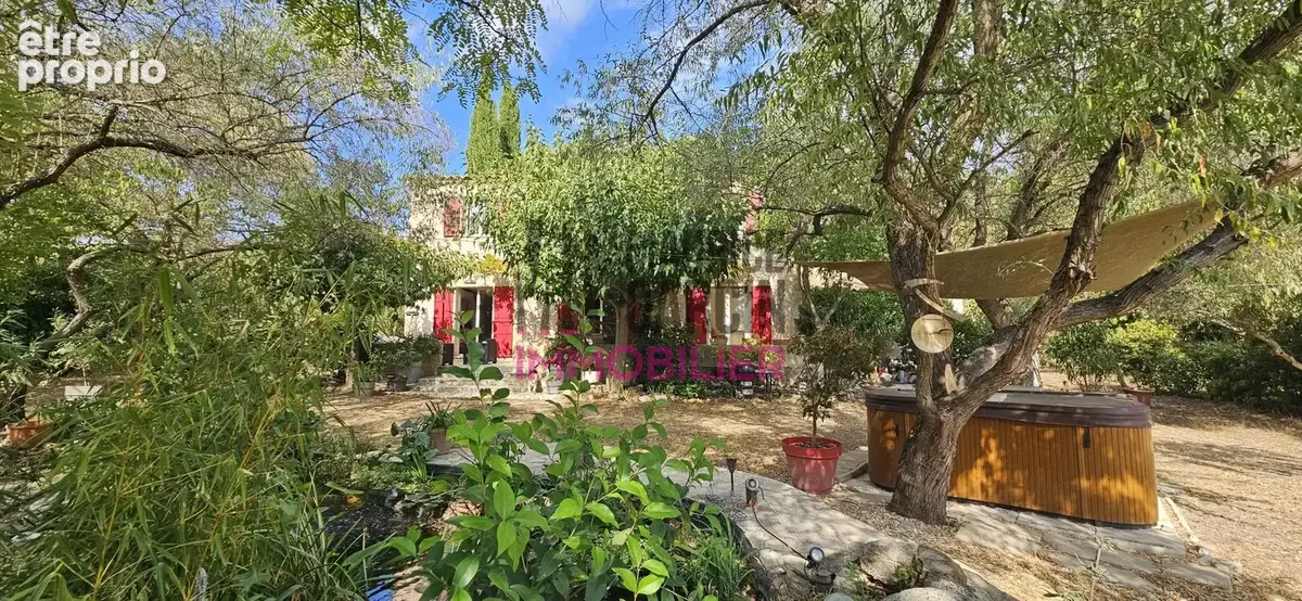 Photo Maison à L'isle-Sur-La-Sorgue au prix de 649 000€