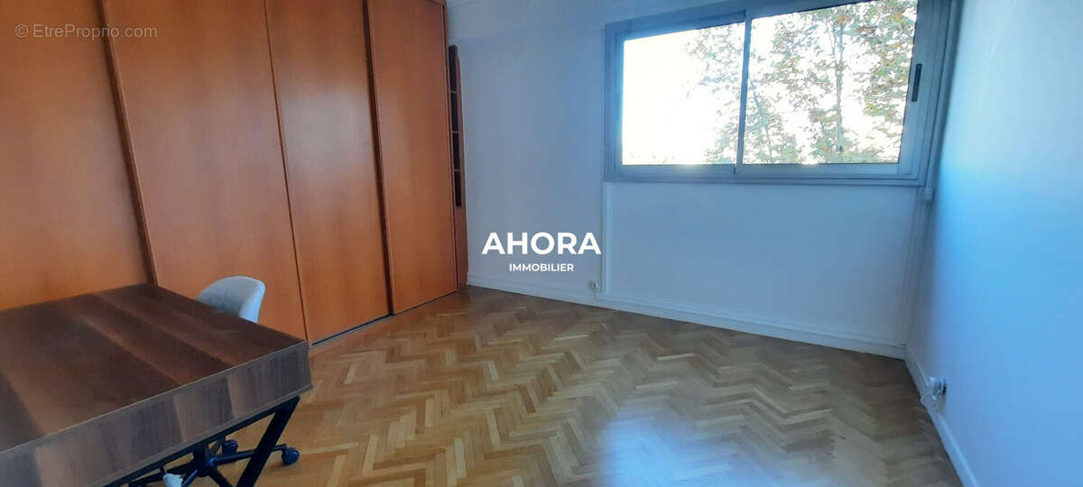 Appartement à MARSEILLE-9E