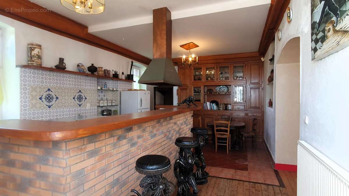 Maison à LA SALVETAT-PEYRALES